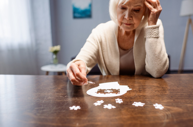 The puzzle of dementia in women